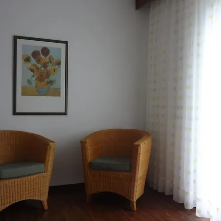 Gastehaus An Der Therme Värdshus 2*